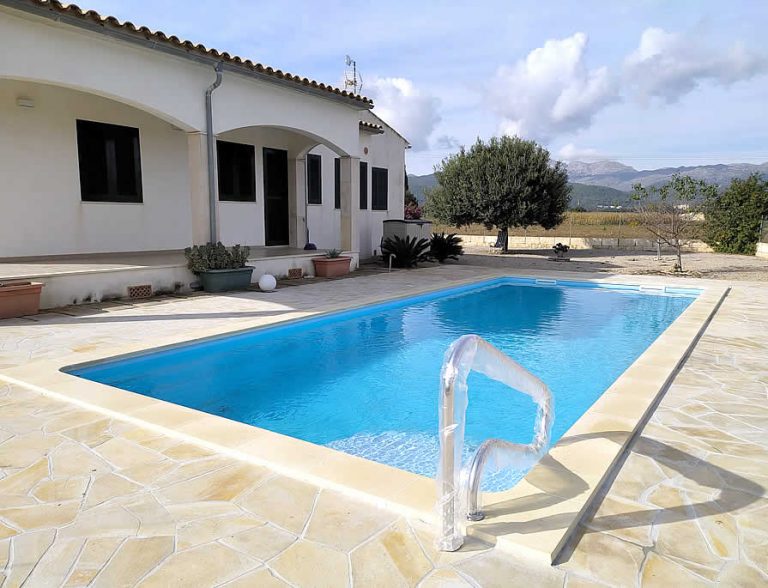 piscina fibra unique 10 sa pobla accesibilidad movilidad reducidapiscina fibra unique 10 sa pobla accesibilidad movilidad reducida